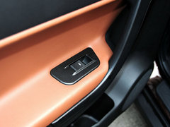 2013款 1.8T 自动 四驱尊贵版 5座
