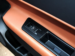 2013款 1.8T 自动 四驱尊贵版 5座
