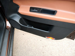 2013款 1.8T 自动 四驱尊贵版 5座