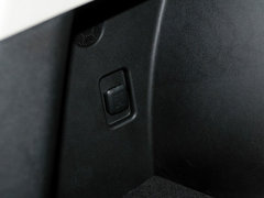 2013款 1.8T 自动 四驱尊贵版 5座