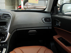 2013款 1.8T 自动 四驱尊贵版 5座