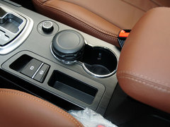 2013款 1.8T 自动 四驱尊贵版 5座