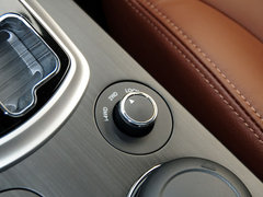 2013款 1.8T 自动 四驱尊贵版 5座