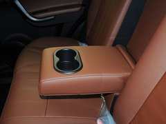 2013款 1.8T 自动 四驱尊贵版 5座