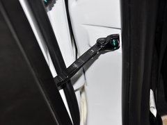 2013款 1.5L 手动 两厢 精英型