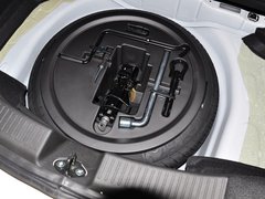 2013款 1.5L 手动 两厢 精英型