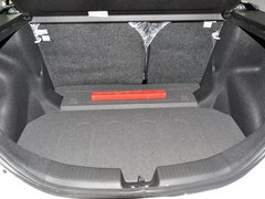 2013款 1.5L 手动 两厢 精英型