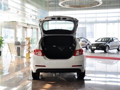 2013款 1.5L 手动 两厢 精英型
