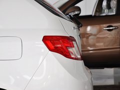 2013款 1.5L 手动 两厢 精英型