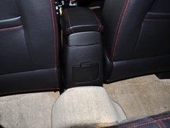 2013款 1.5L 手动 两厢 精英型