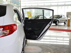 2013款 1.5L 手动 两厢 精英型