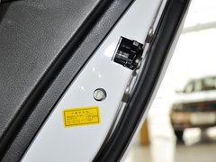 2013款 1.5L 手动 两厢 精英型