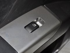 2013款 1.5L 手动 两厢 精英型