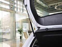 2013款 1.5L 手动 两厢 精英型