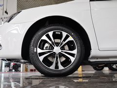 2013款 1.5L 手动 两厢 精英型
