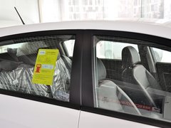 2013款 1.5L 手动 两厢 精英型