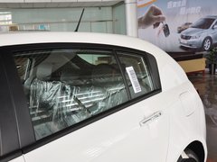 2013款 1.5L 手动 两厢 精英型