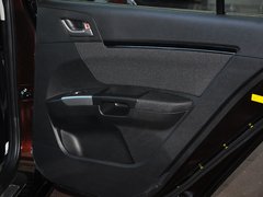 2013款 1.5L 手动 两厢 精英型