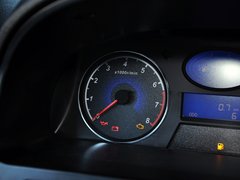 2013款 1.5L 手动 两厢 精英型