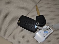 2013款 1.8L 手动 三厢 尊贵型