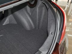 2013款 1.8L 手动 三厢 尊贵型
