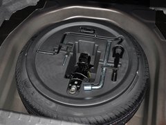 2013款 1.8L 手动 三厢 尊贵型