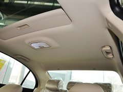 2013款 1.8L 手动 三厢 尊贵型