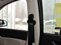 2013款 1.8L 手动 三厢 尊贵型