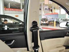 2013款 1.8L 手动 三厢 尊贵型