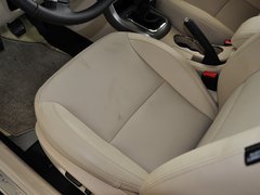 2013款 1.8L 手动 三厢 尊贵型