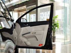 2013款 1.8L 手动 三厢 尊贵型