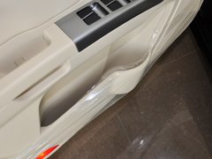 2013款 1.8L 手动 三厢 尊贵型
