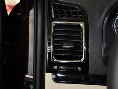 2013款 1.8L 手动 三厢 尊贵型