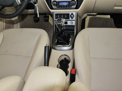 2013款 1.8L 手动 三厢 尊贵型