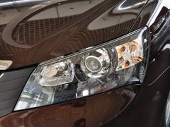 2013款 1.8L 手动 三厢 尊贵型