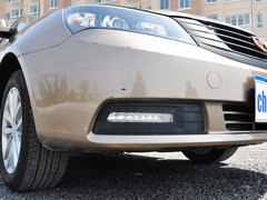 2013款 1.8L 手动 三厢 尊贵型