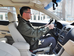 2013款 1.8L 手动 三厢 尊贵型