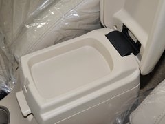 2013款 1.8L 手动 三厢 精英型