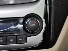 2013款 1.8L 手动 三厢 精英型