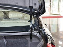 2013款 1.8L 手动 三厢 精英型