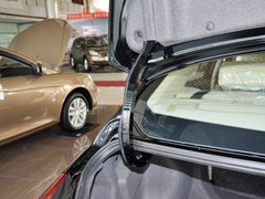 2013款 1.8L 手动 三厢 精英型