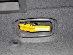 2013款 1.8L 手动 三厢 精英型