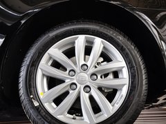 2013款 1.8L 手动 三厢 精英型