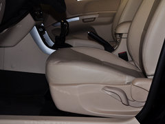 2013款 1.8L 手动 三厢 精英型