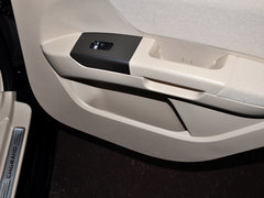 2013款 1.8L 手动 三厢 精英型