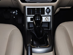 2013款 1.8L 手动 三厢 精英型