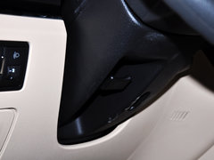 2013款 1.8L 手动 三厢 精英型