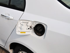 2013款 1.5L 手动 三厢 精英型