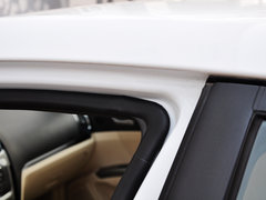 2013款 1.5L 手动 三厢 精英型