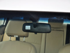 2013款 1.5L 手动 三厢 精英型